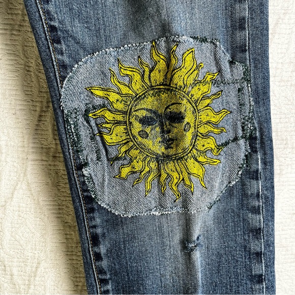 Levis 505 Jeans Mens 30x30 Blue Denim Cotton Classic Zip Fly Sun Patch On Knee - Picture 4 of 16